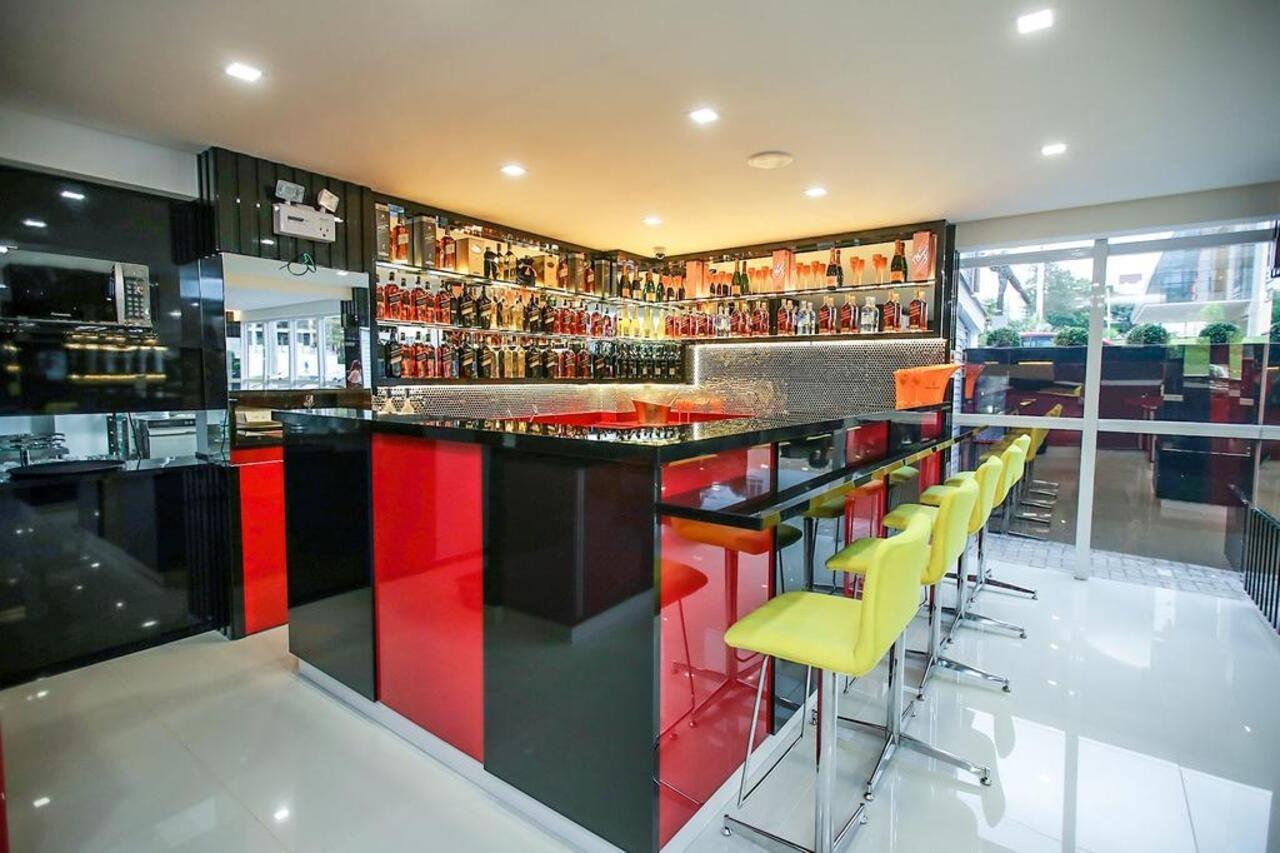 Holiday & Business Hotel - Em Frente Ao Centro De Eventos E Arena Conda Шапеко Экстерьер фото