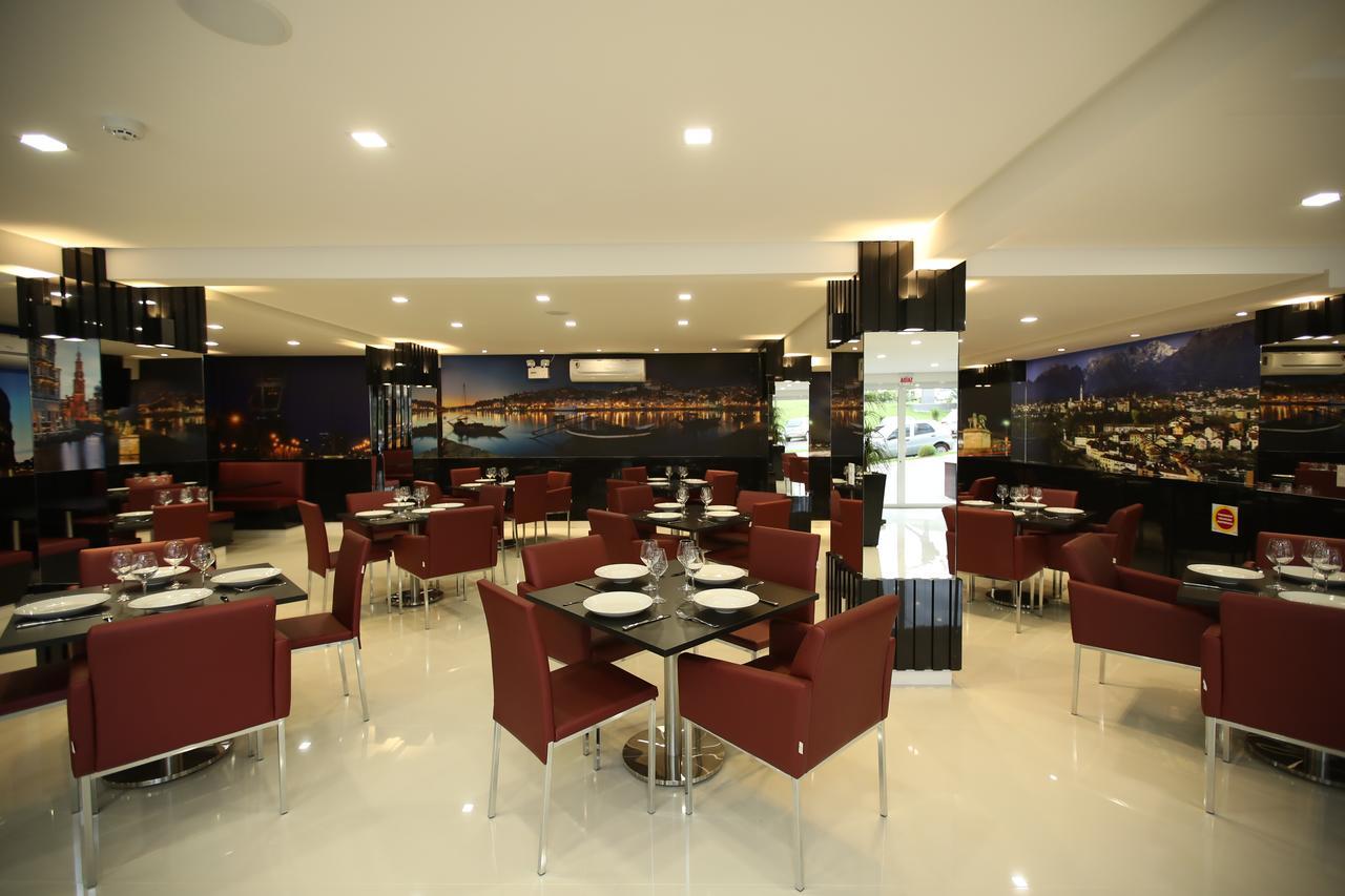 Holiday & Business Hotel - Em Frente Ao Centro De Eventos E Arena Conda Шапеко Экстерьер фото